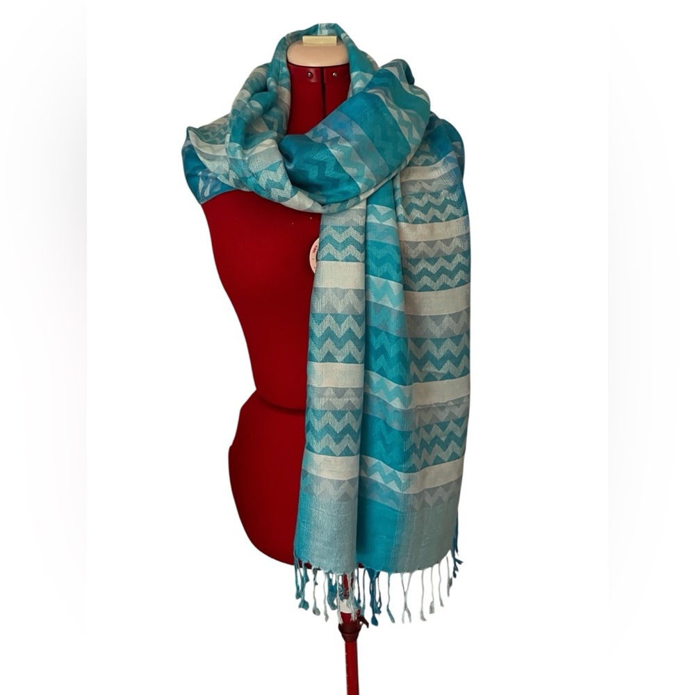 Elegant Blue Chevron Pashmina – Lightweight & Stylish Wrap